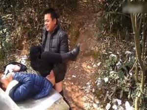 被两个老头又曰又添—被两个老头又曰又添，我该怎么办？